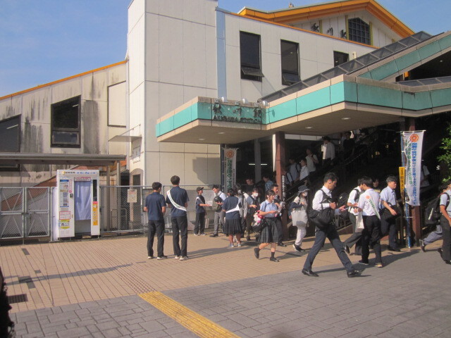 R7駅頭活動（秋川駅）