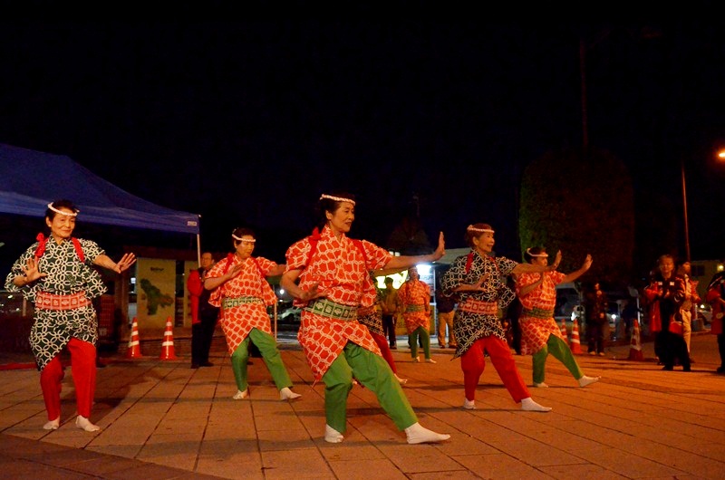 点灯式で披露された江戸芸かっぽれ