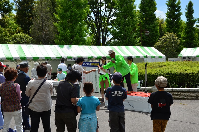 リサイクル品の抽選会