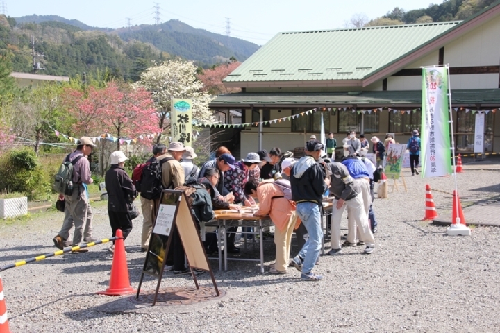 あきる野ふるさと工房での受付の様子