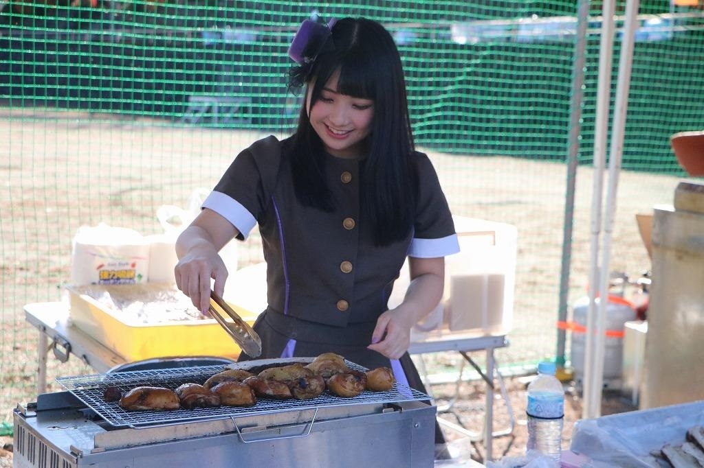 絶妙な焼き加減。いい匂いが漂います。