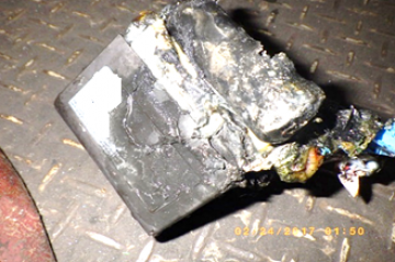 発火した充電池内蔵掃除機の画像です。