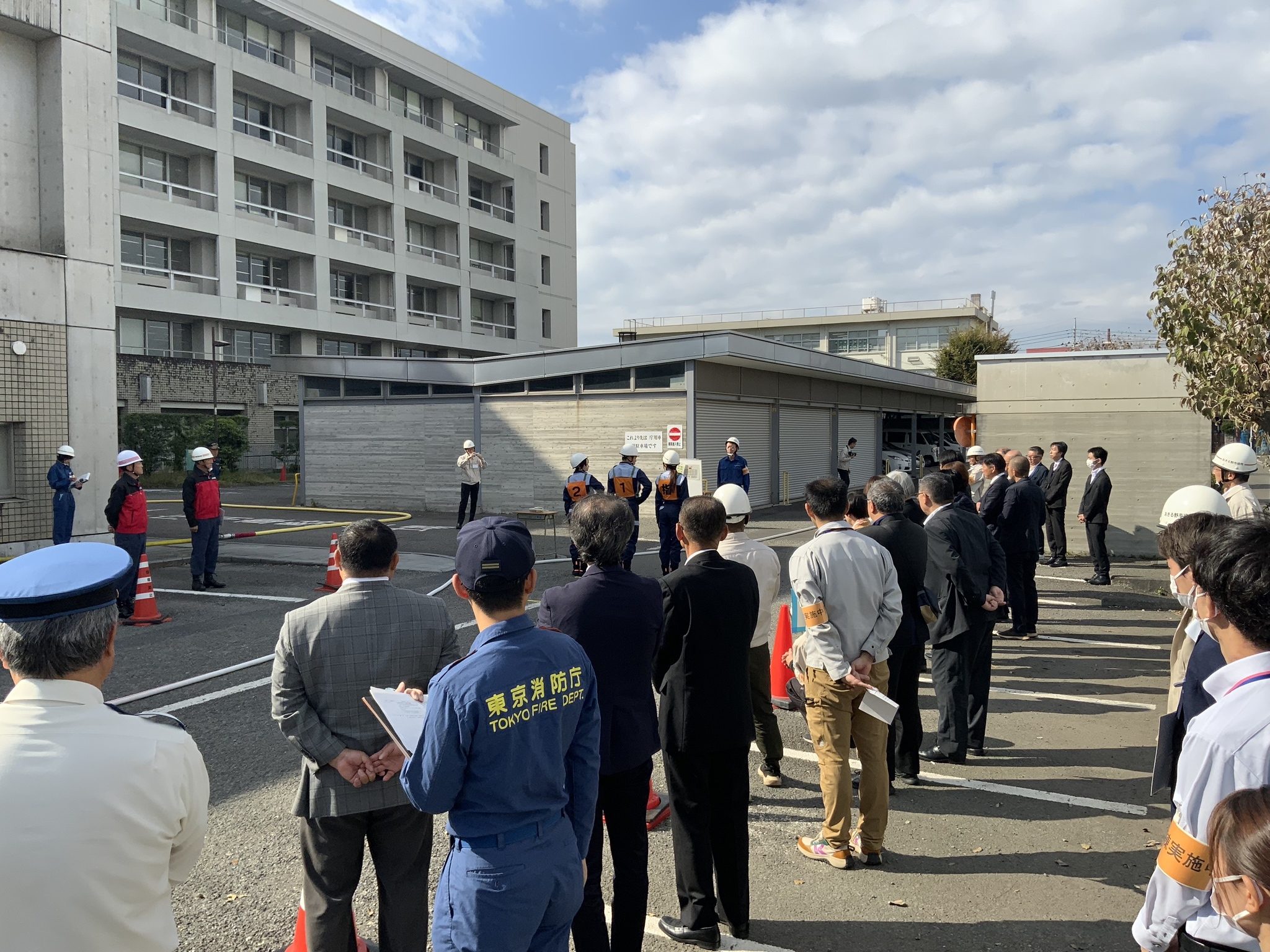 自衛消防隊（自衛消防訓練技術審査会出場選手）による操法披露