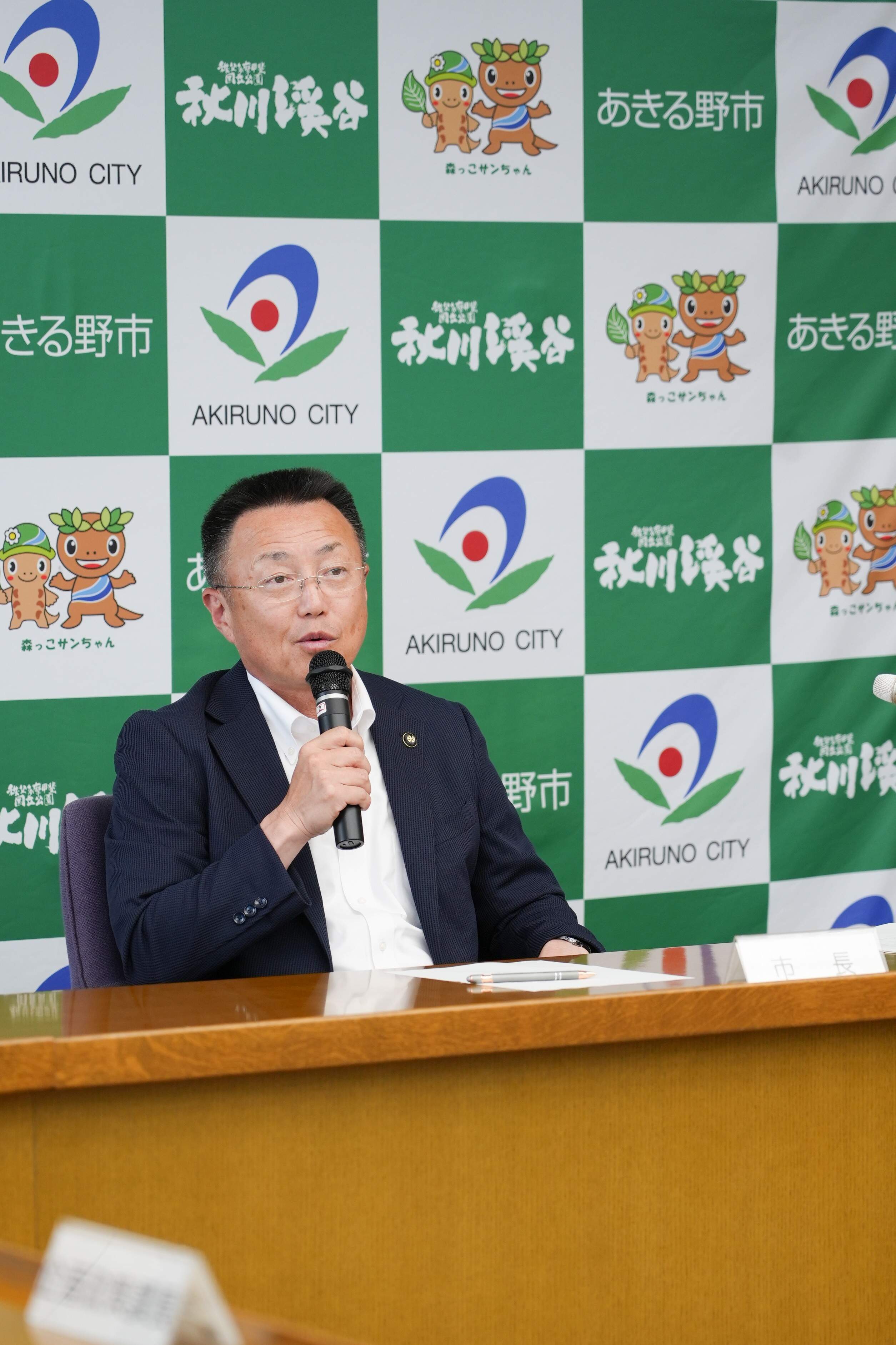 記者会見の様子