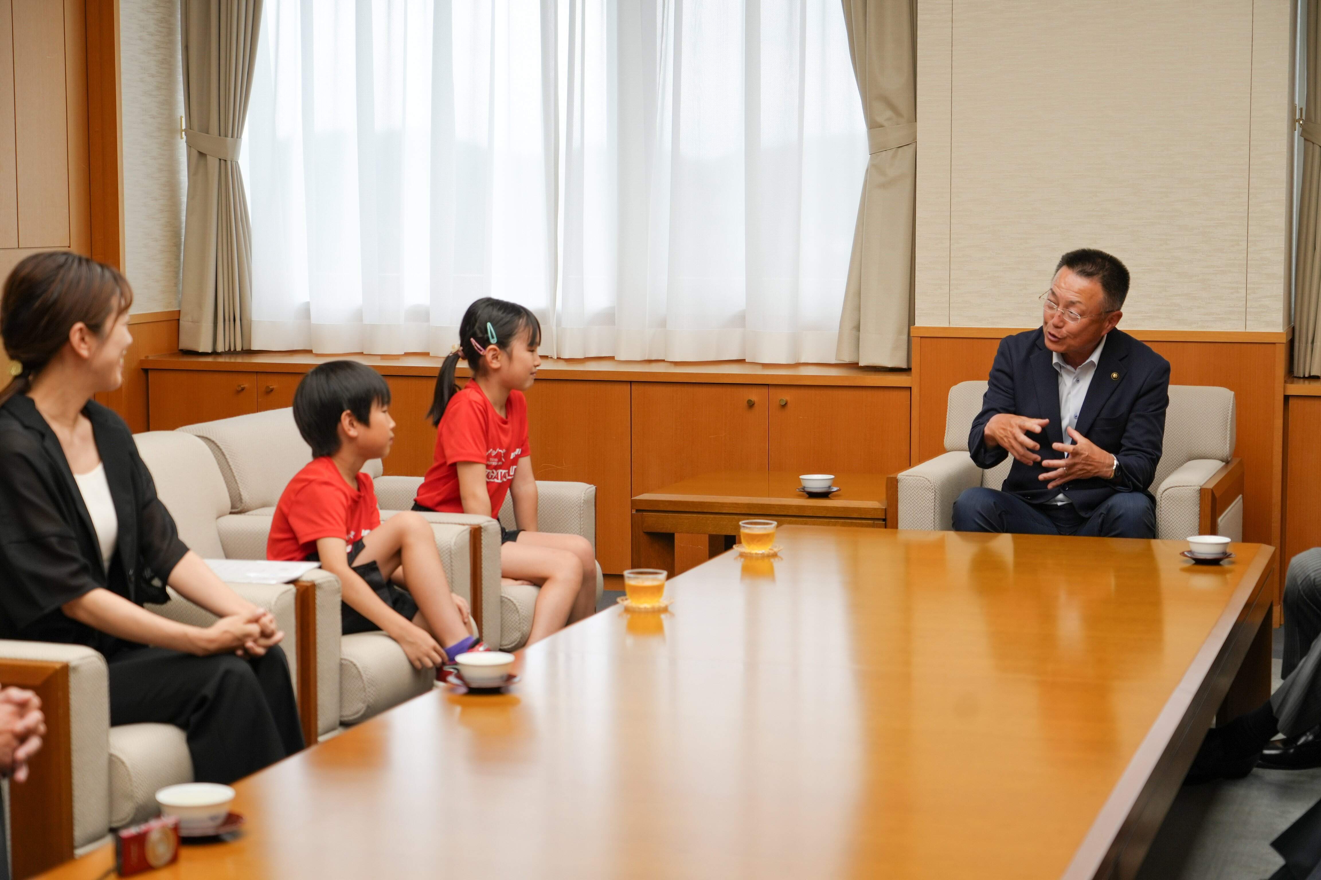 表敬訪問の様子