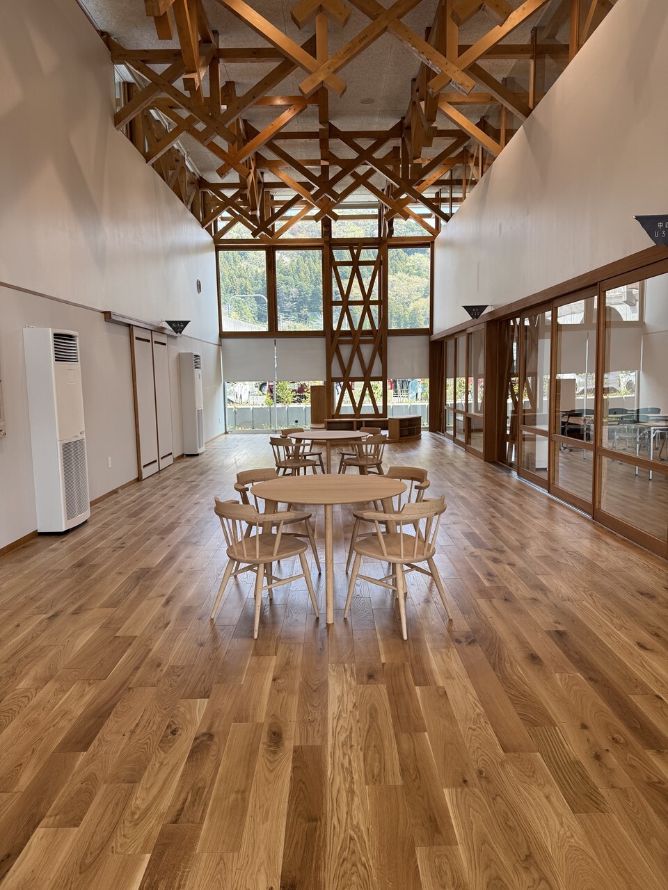 五日市ラウンジ1